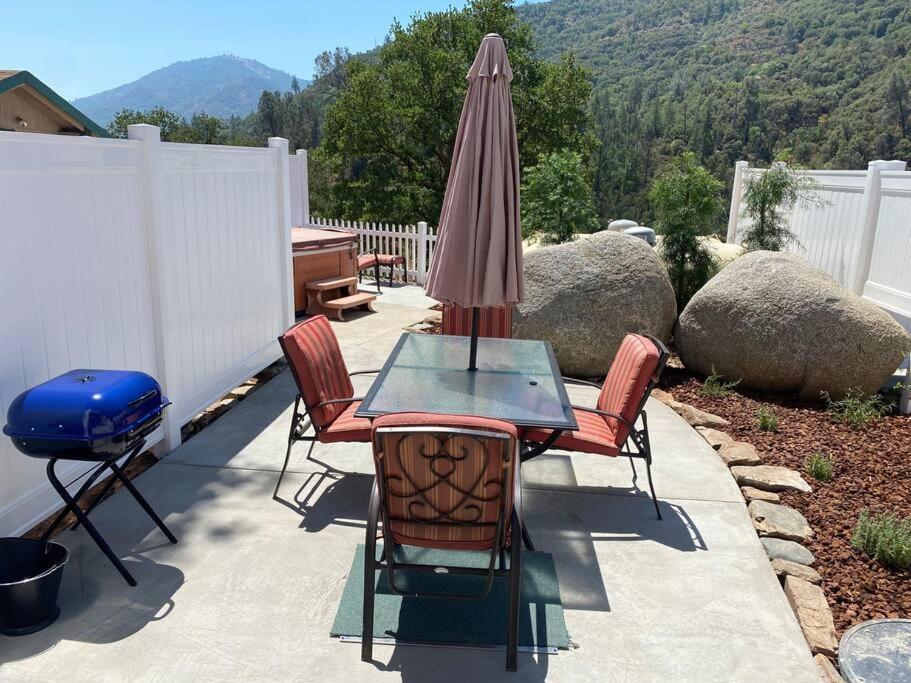 Eagle Nest River Views Hot Tub Games Sleeps 6 Villa Ahwahnee Exterior photo